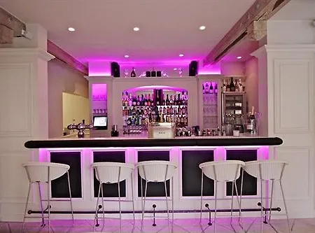 Hotel Les Jardins D'Anais