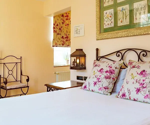 Les Jardins D'Anais 4*