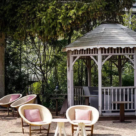 Les Jardins D'anais Otel 4*