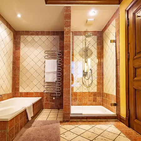 Les Jardins D'Anais 4*